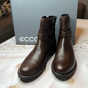 Ecco Sartorelle Booties sz 40